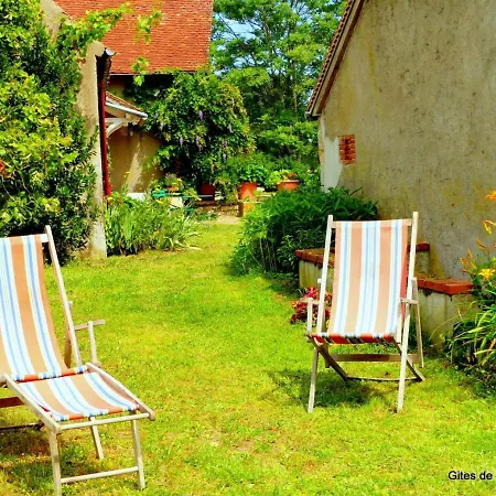 Longere Bourbonnaise Renovee Avec Animaux Et Jardin - Fr-1-489-376 *