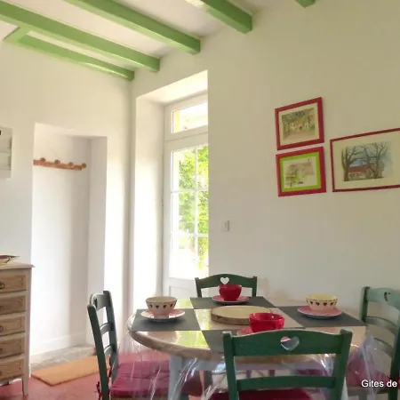 Hébergement de vacances Longere Bourbonnaise Renovee Avec Animaux Et Jardin - Fr-1-489-376