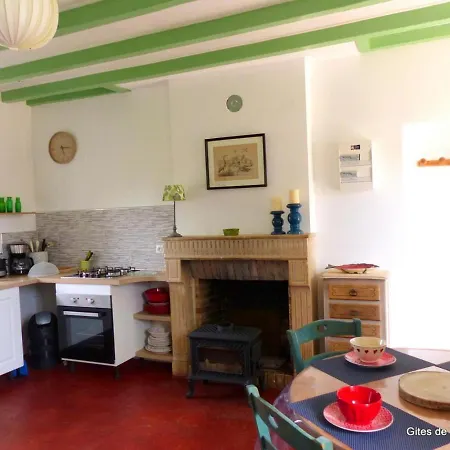 Longere Bourbonnaise Renovee Avec Animaux Et Jardin - Fr-1-489-376 Hébergement de vacances *